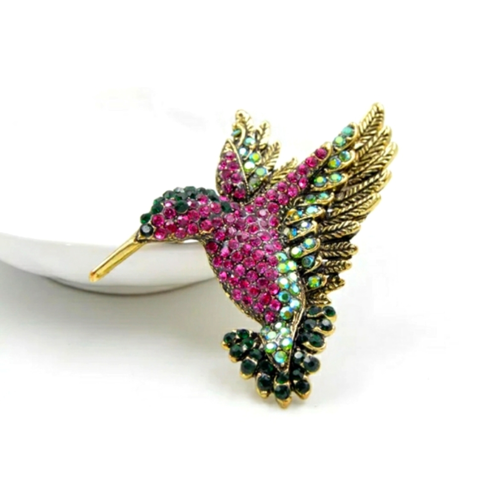 Host pick 🥳 "Hummingbird" brooch- Pink And Green
